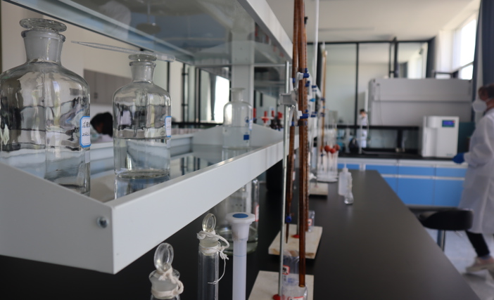探索发酵水解动物破碎尸体生产氨基酸肥料的可行性、经济性和小试生产工艺