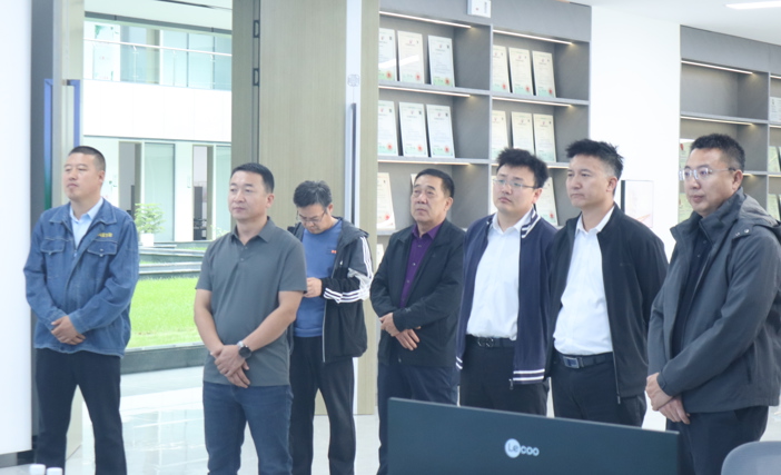農(nóng)牧廳攜手蒙新國創(chuàng)私募基金調(diào)研兩宜生物