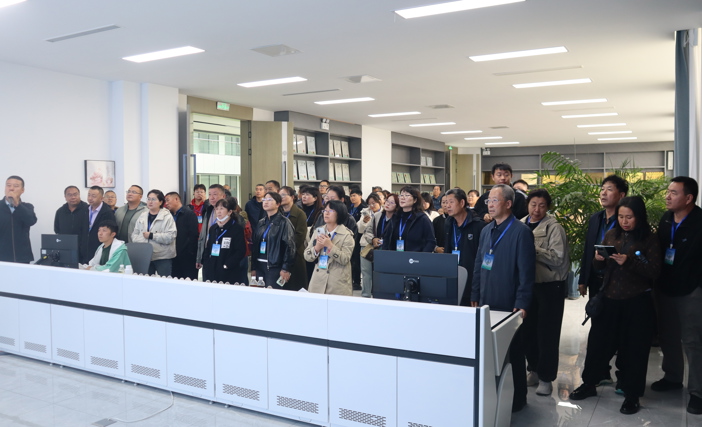 鄂尔多斯种植业培训班调研两宜生物：为乡村振兴与农业高质量发展注入科技动能