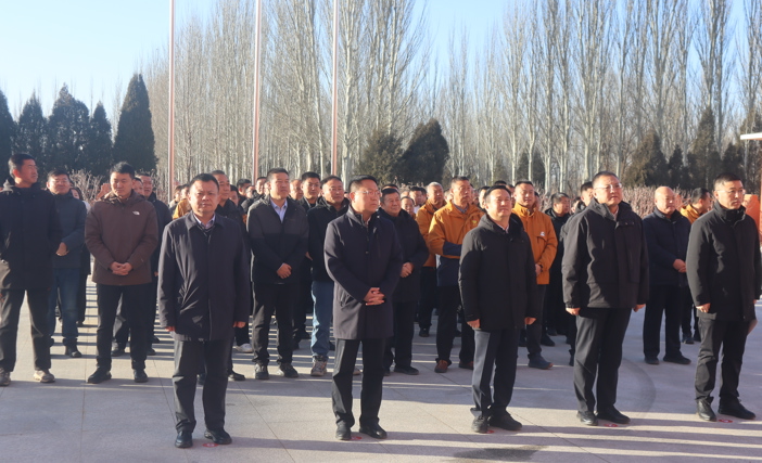 达拉特旗现代农事综合服务中心揭牌：两宜生物集团携技术优势入驻，与各方共筑农牧业新辉煌